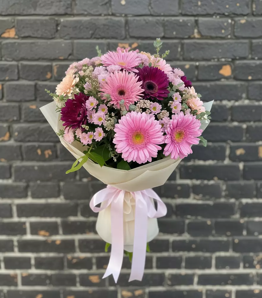 Букет цветов из: Герберы и Хризантемы в Раздольном Приморского края