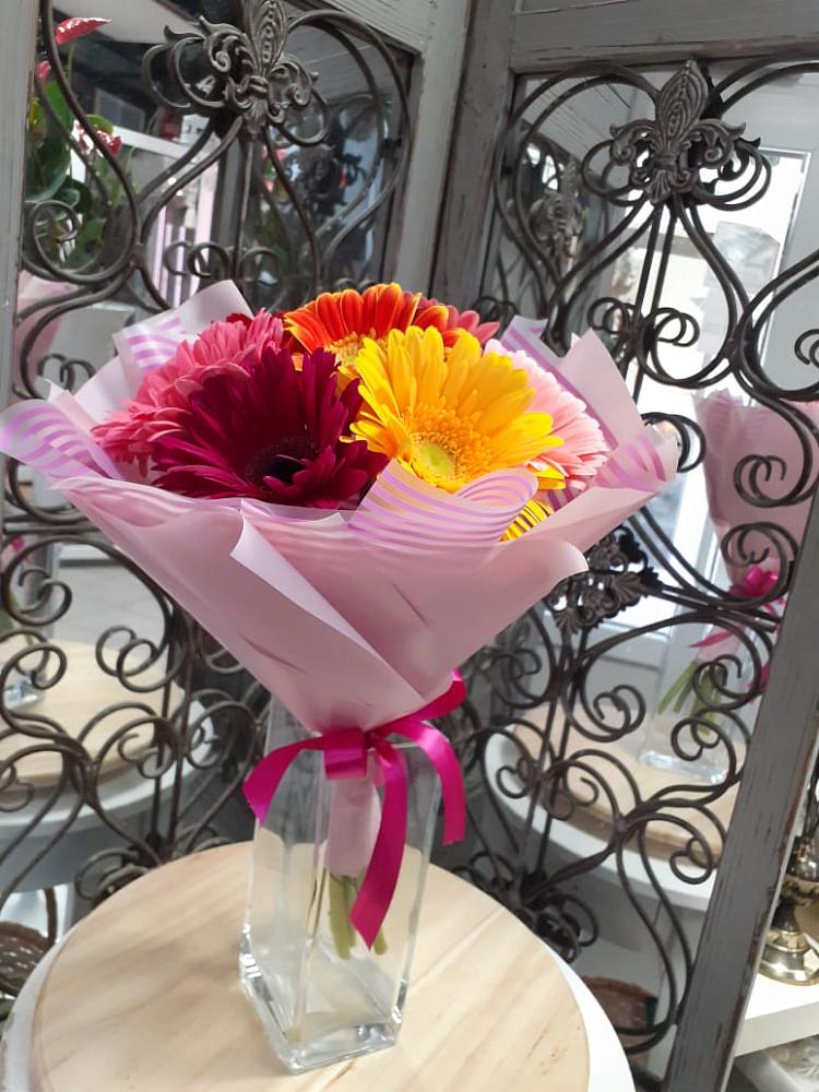 Букет цветов из: Герберы в Раздольном Приморского края