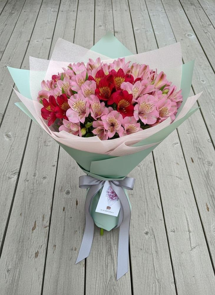 Букет цветов из: Альстромерии в Раздольном Приморского края