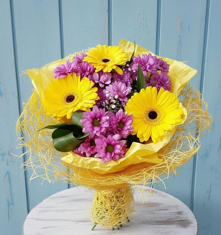 Букет цветов из: Хризантемы и Герберы в Раздольном Приморского края