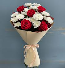 Букет цветов из:  Розы и Хризантемы в Раздольном Приморского края