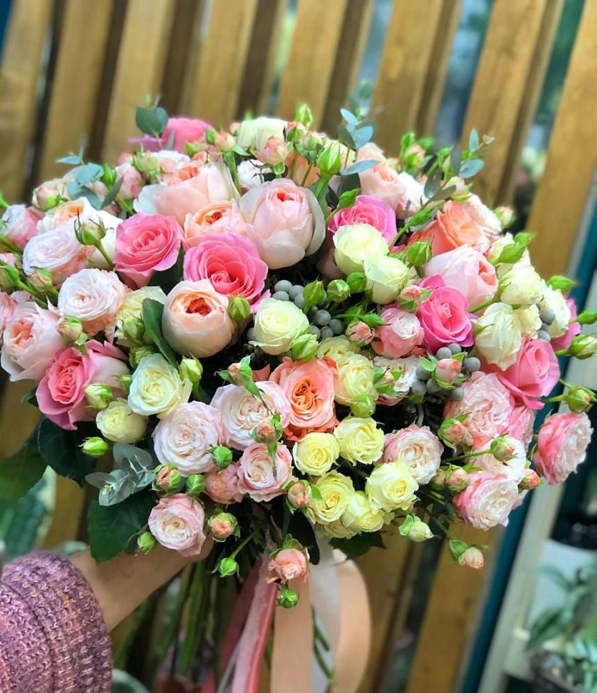 Букет цветов из: Розы в Раздольном Приморского края