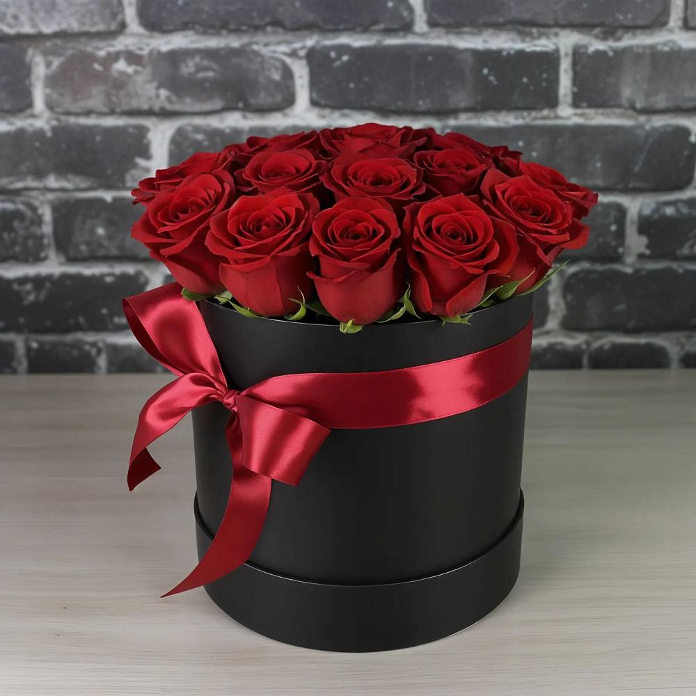 Цветочная композиция из Розы в шляпной коробке в Раздольном Приморского края