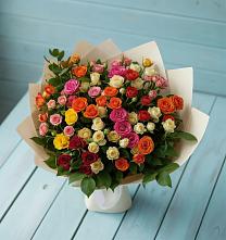 Букет Микс из разноцветных кустовых роз в Раздольном Приморского края