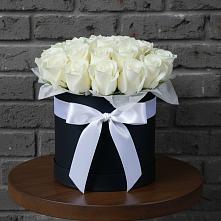 Цветочная композиция из Розы в шляпной коробке в Раздольном Приморского края